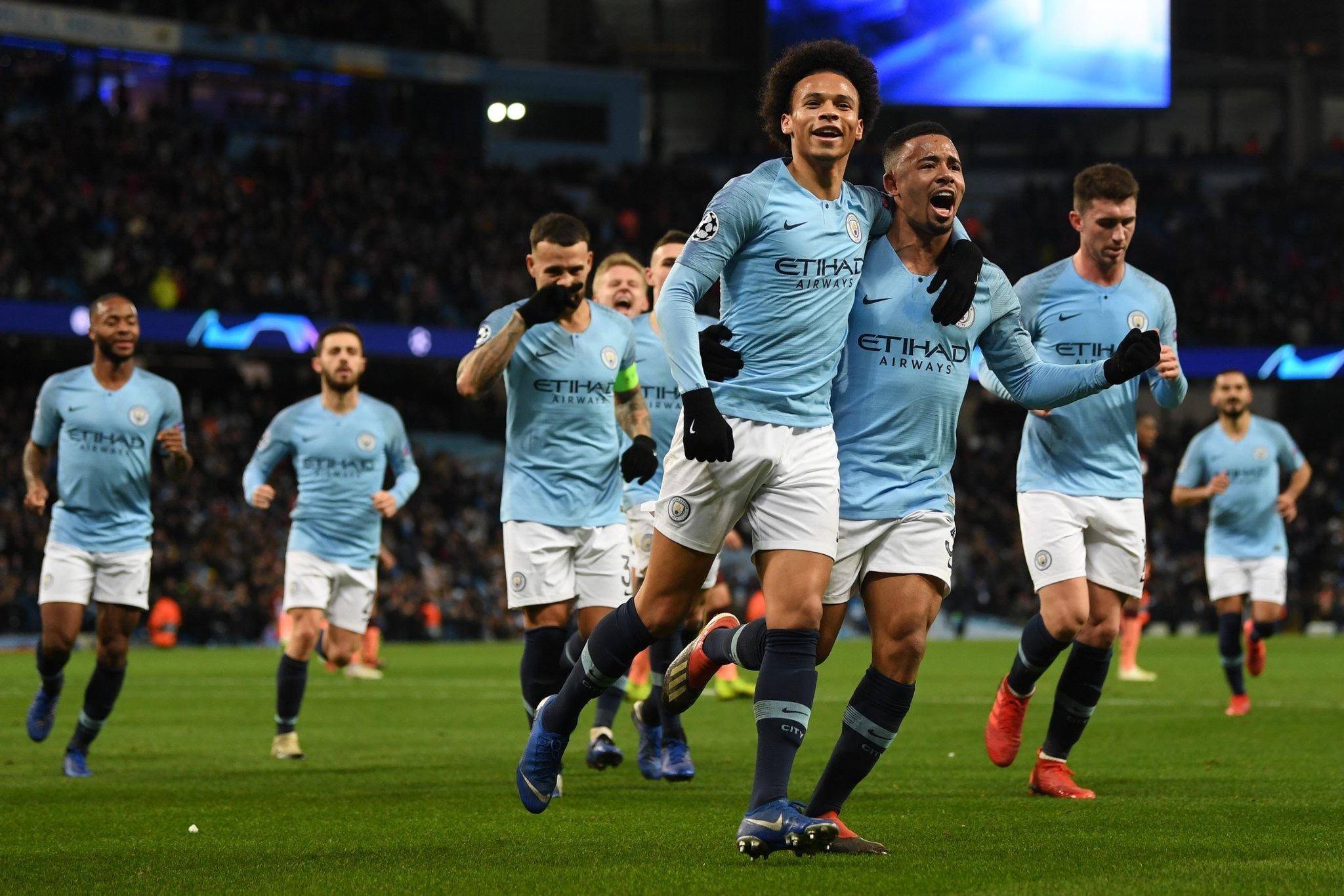 场上的拼搏 场上的拼搏